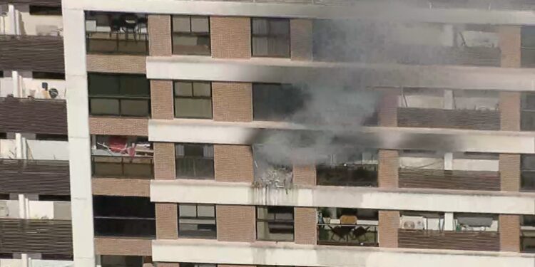 Apartamento pega fogo em Águas Claras, no DF